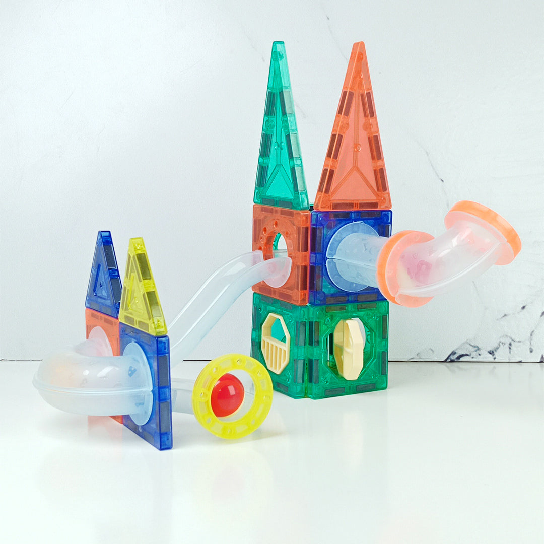 42-PIECE MAGBETIC BUILDING SET - Toys Wali Gali