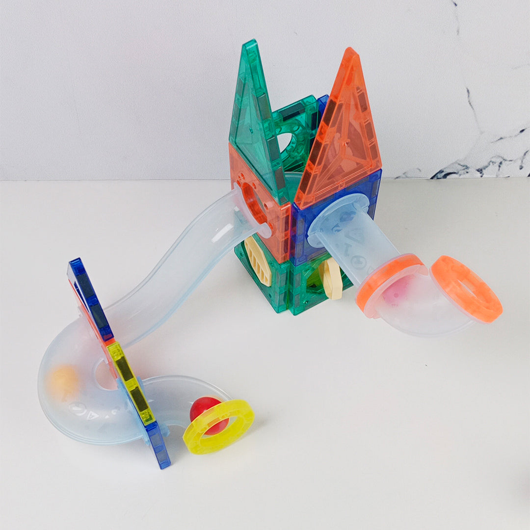 42-PIECE MAGBETIC BUILDING SET - Toys Wali Gali
